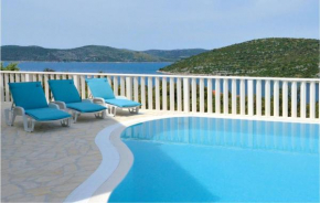 4 Bedroom Lovely Home In Drvenik Veliki